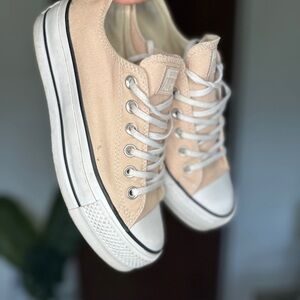 Converse Women's Sneakers in Light Tan
